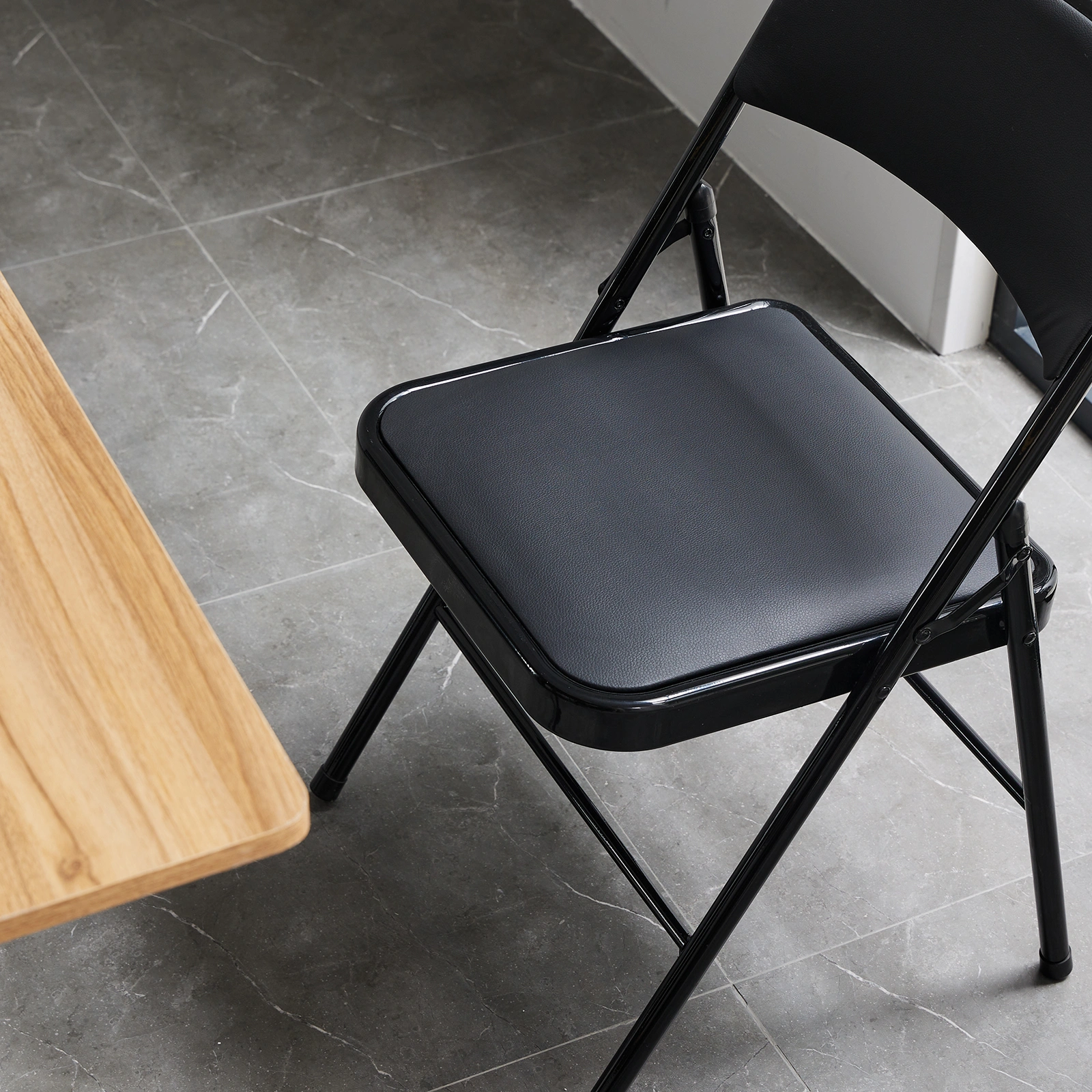 4pcs Elegant Foldable Iron & PVC Chairs for Convention & Exhibition Black view 60