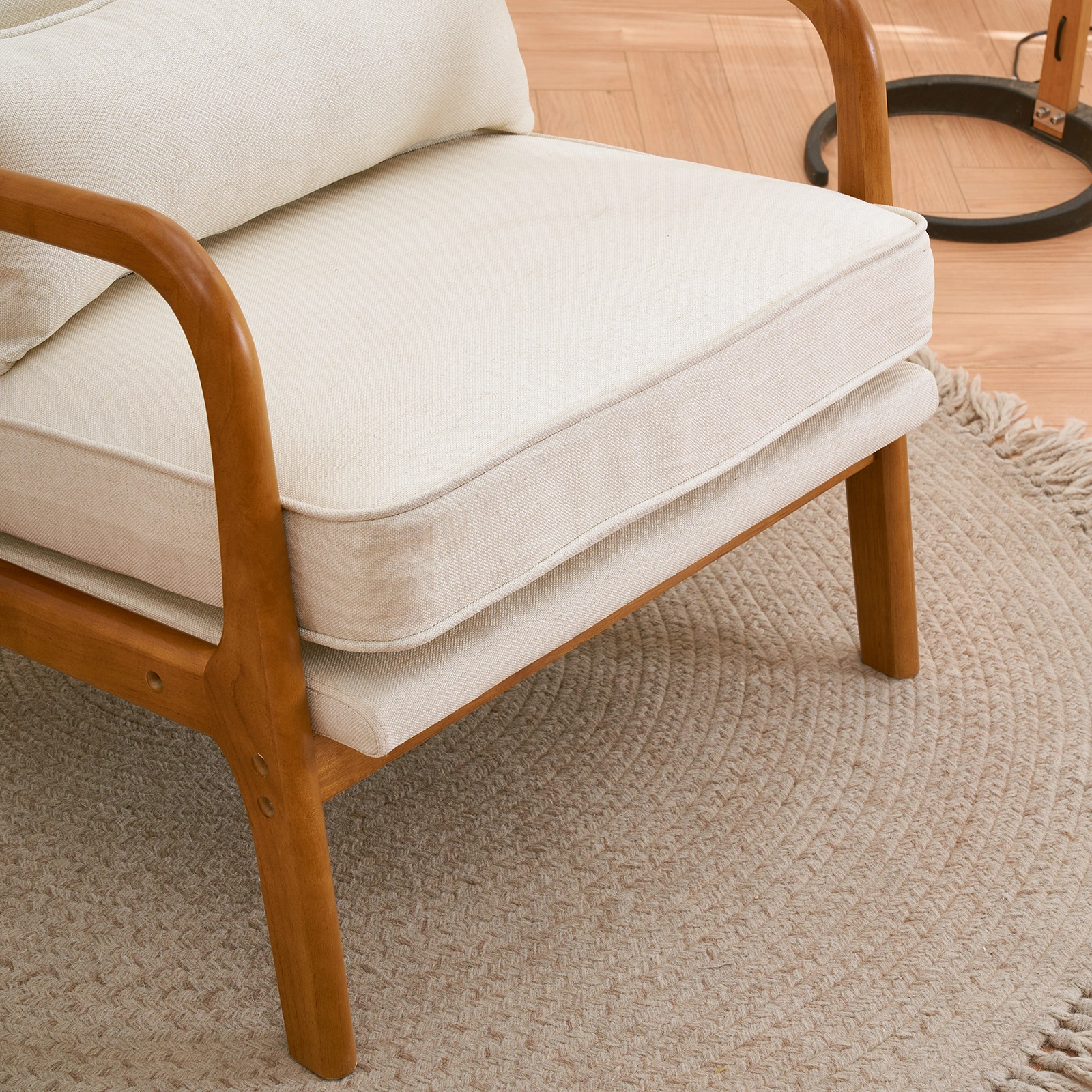 Oak Armrest Oak Upholstered Single Lounge Chair Indoor Lounge Chair Off-White view 25