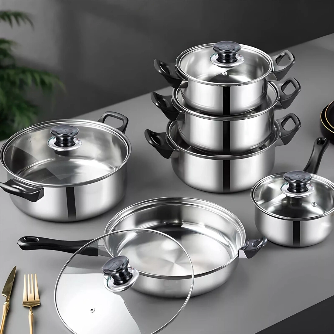 12-Piece Pot Set Stainless Steel Cookware Set - Compatible with Induction, Gas, Halogen, Ceramic Hob, Includes Lids