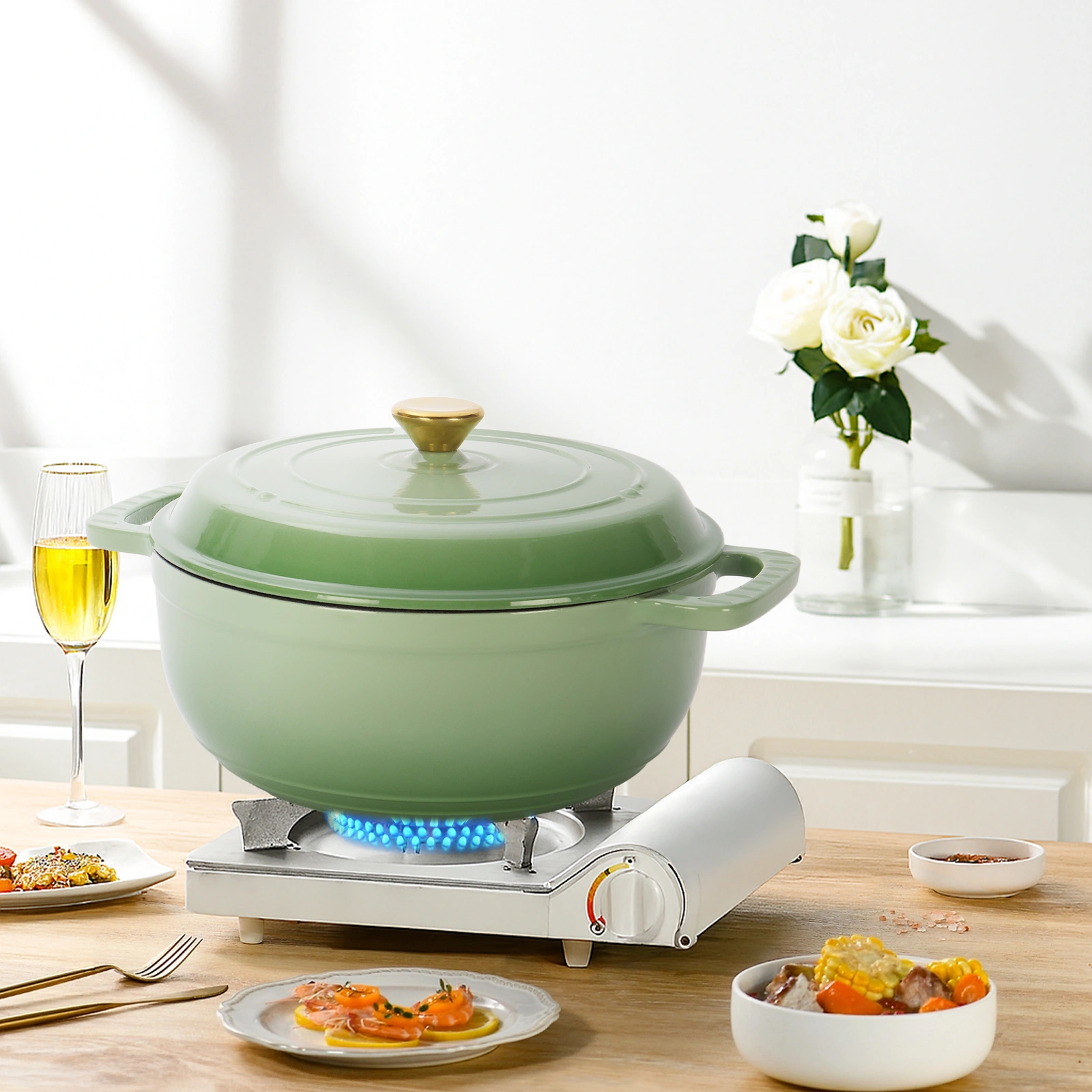 Cast iron 7.5QT cooking pot - Gradient green color - Includes two silicone gloves - Enamel pot view 10