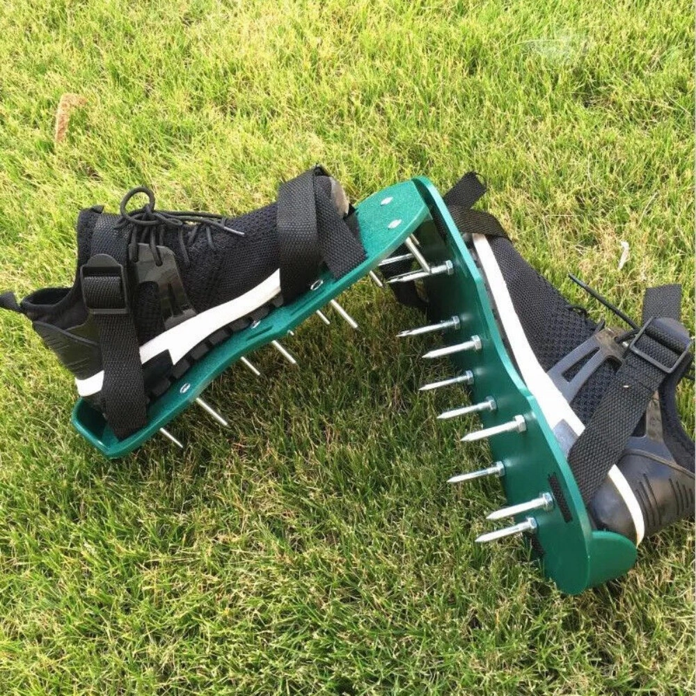 Black 40mm Spiked Floor Trimming Shoes - Studded Nail Spikes for Self Screed Resin Tiling view 3