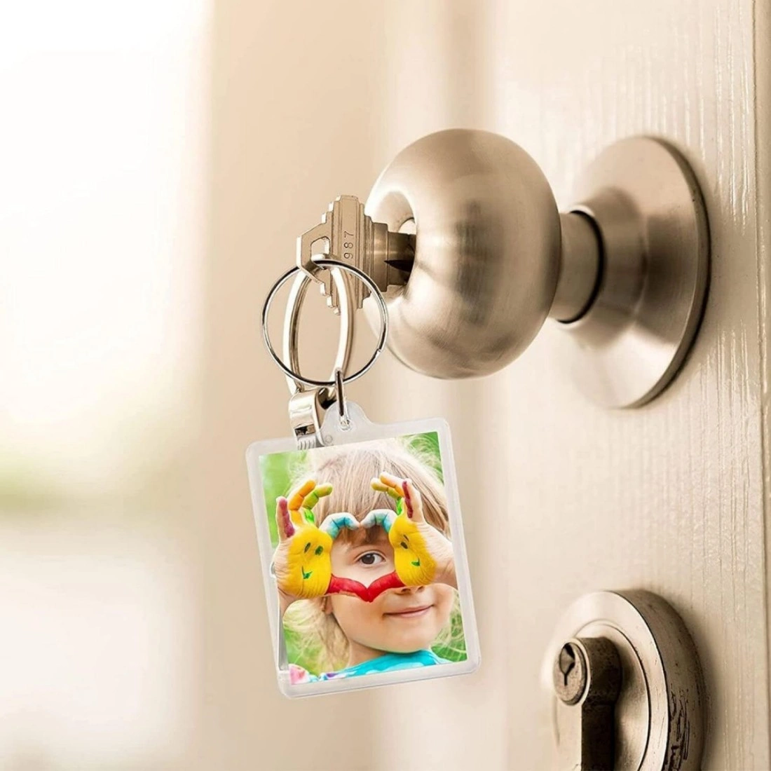 NEW 100pcs Blank Keyring Acrylic Plastic Passport Photo Key Rings Craft Picture UK view 5