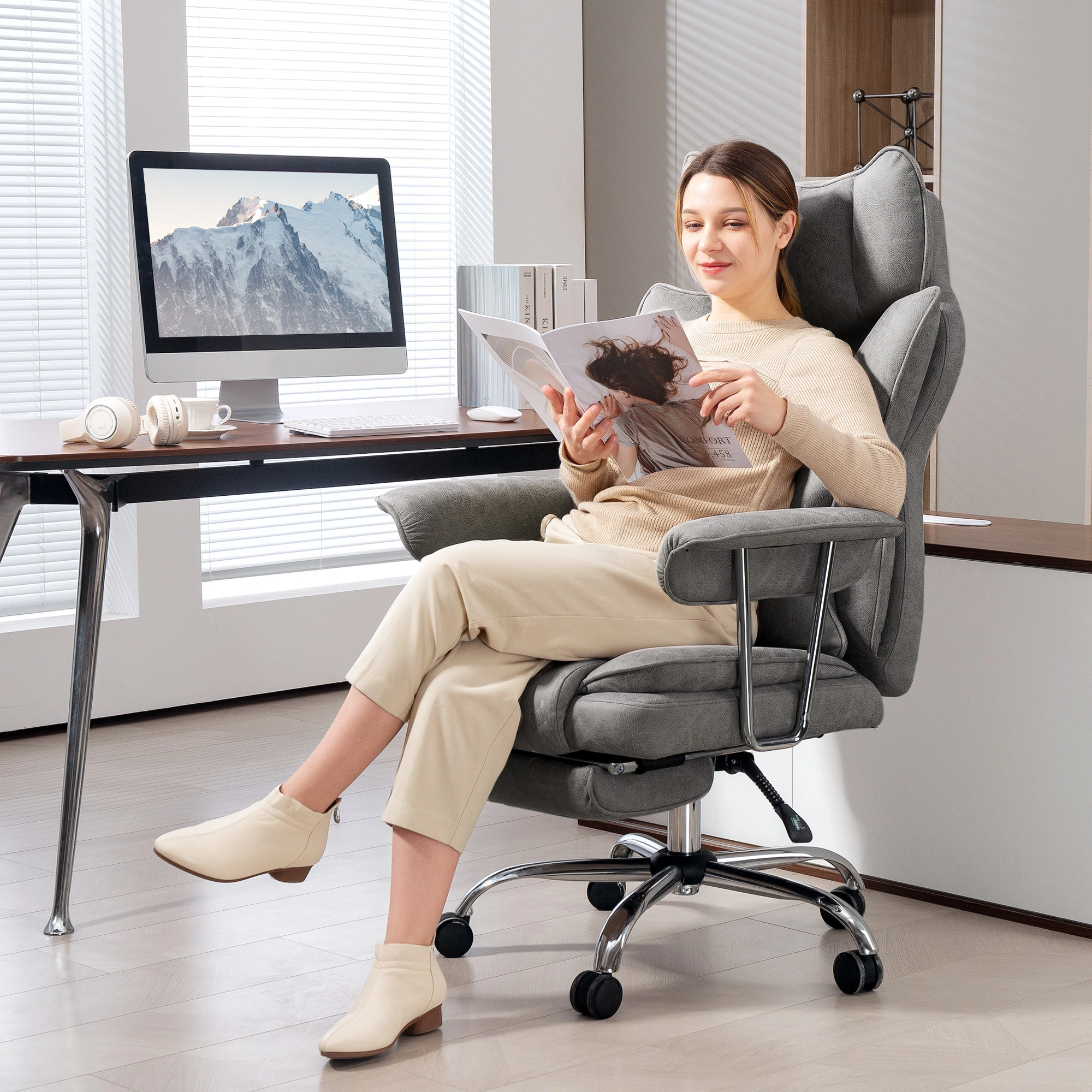 Modern Computer Gaming Chair, Adjustable Height Swivel Desk Chair with Armrests for Home Office