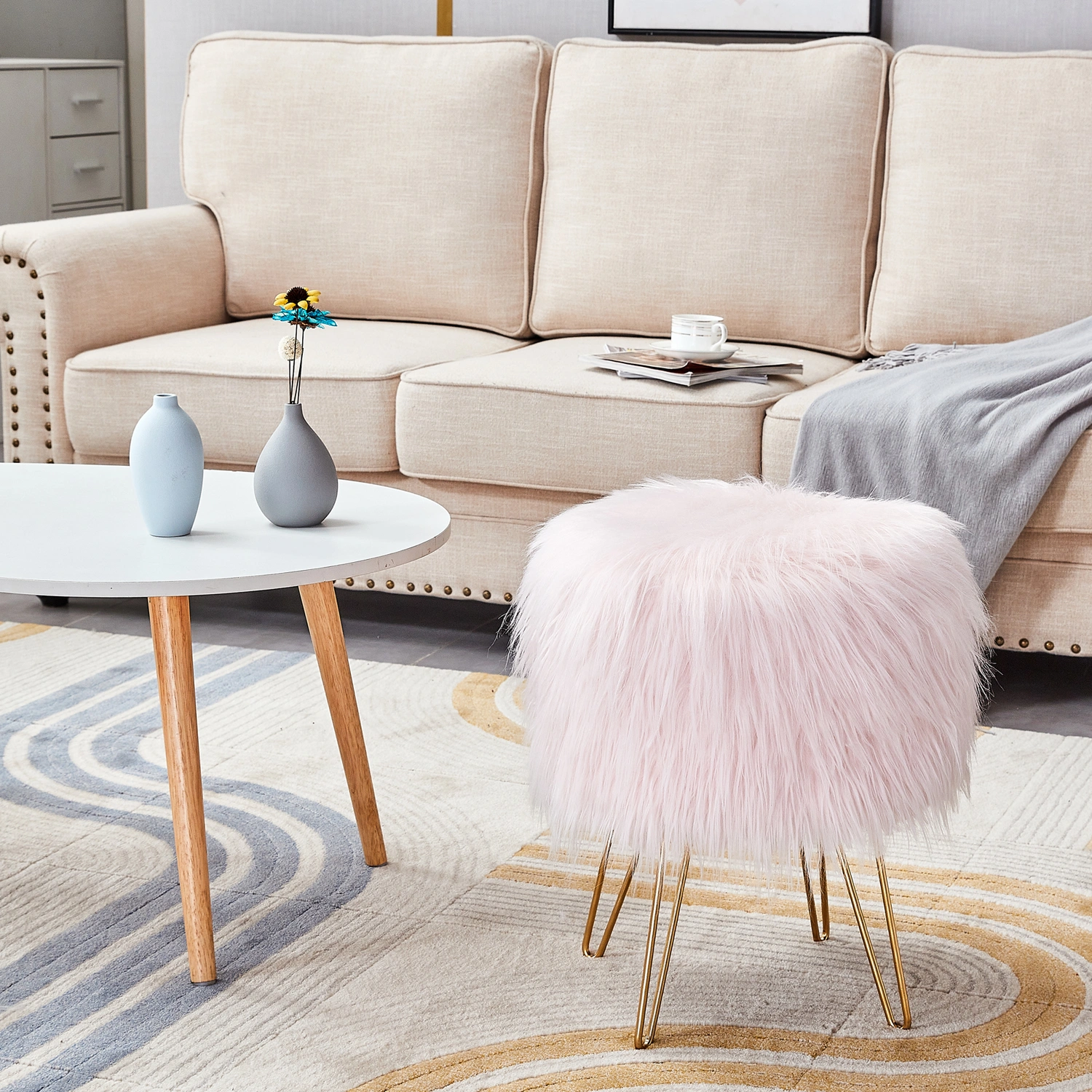 Pink Faux Fur Vanity Stool Ottoman with Golden Metal Legs, Fluffy Dressing Table Stool for Bedroom Living Room Decor