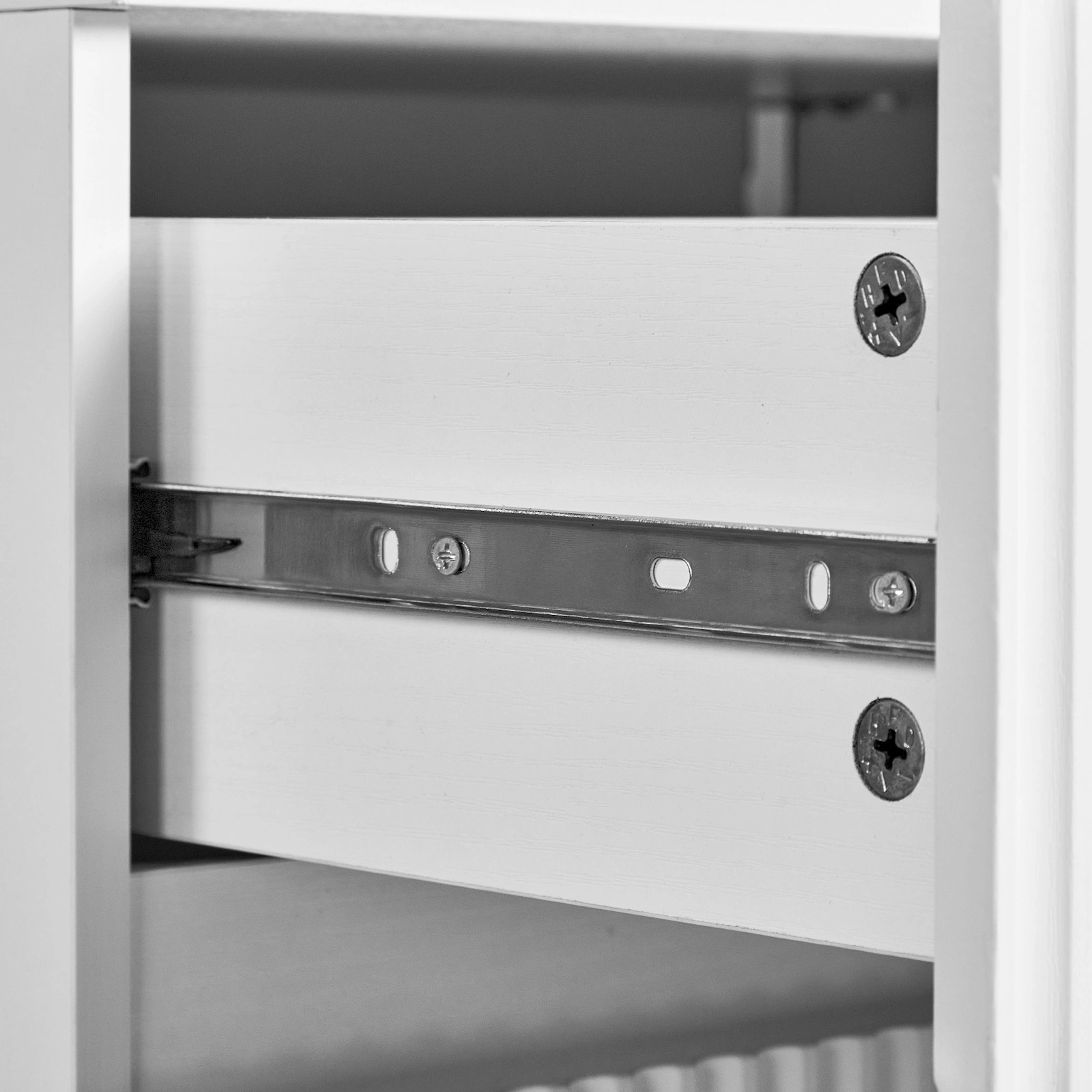 Handleless Grille-Finished 4-Drawer Bedside Table P2 Particleboard + MDF & Melamine Veneer + Thermoformed Drawer Dresser 23.62*14.96*30.71in White view 8