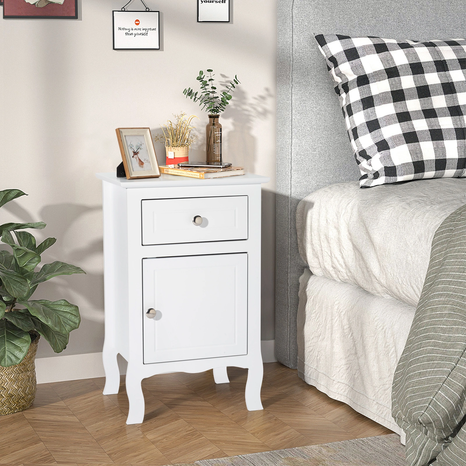 40*30*63cm Countryl Style MDF Spray Paint Curved Foot One Drawer One Door Night Table White