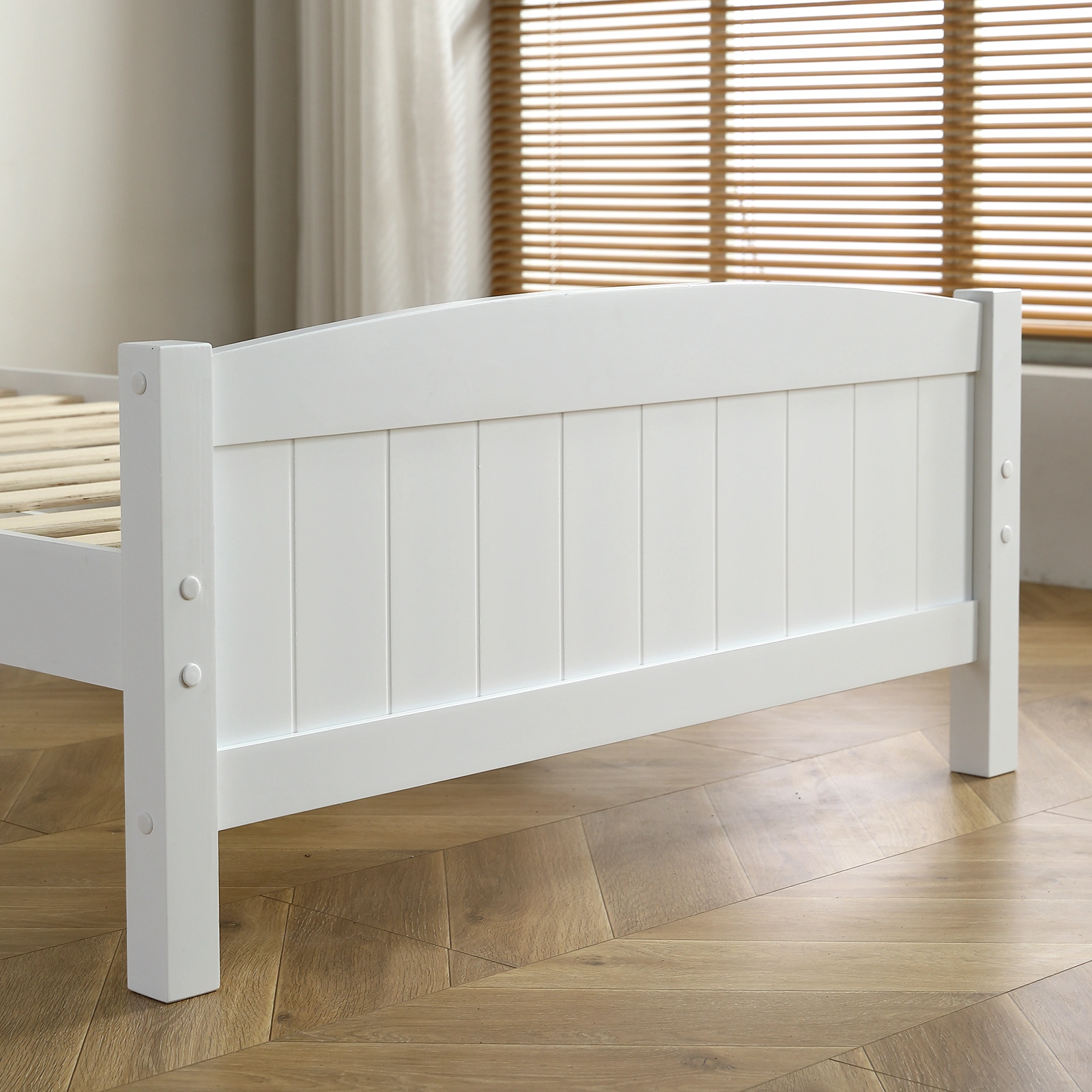 FCH Twin Pine Single-Layer Core Vertical Stripe Full-Board Curved Bed Head With The Same Bed Foot White Wooden Bed view 28