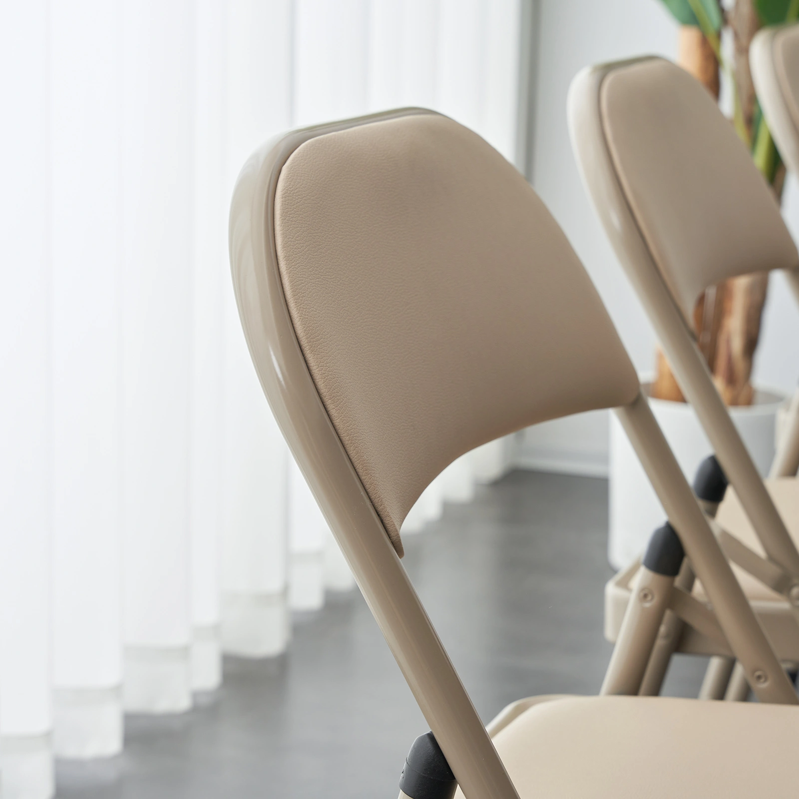 4pcs Elegant Foldable Iron & PVC Chairs for Convention & Exhibition Light Brown view 12