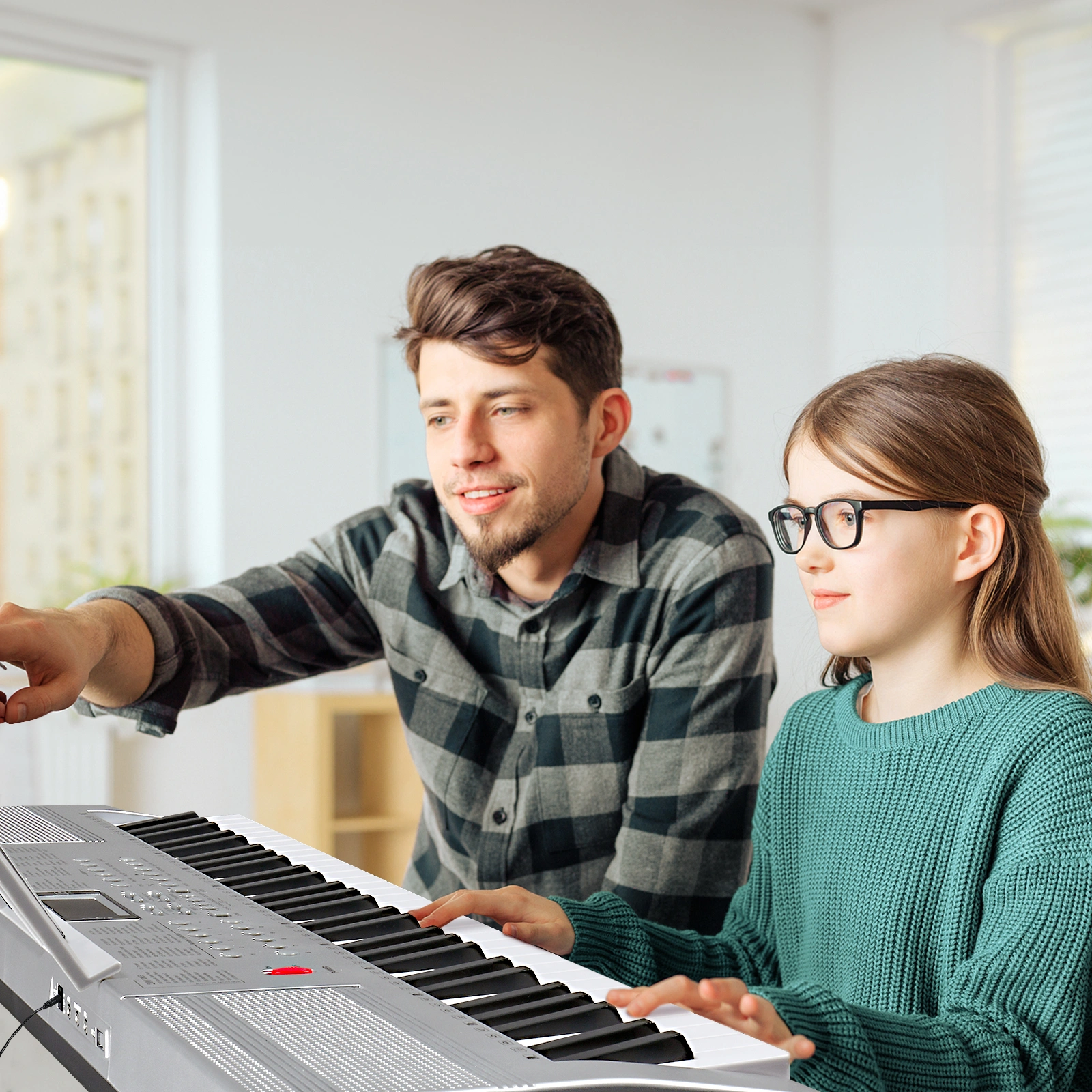 GEP-110 61 Key Lighting Keyboard with Piano Stand, Piano Bench, Built In Speakers, Headphone, Microphone, Music Rest, LED Screen, 3 Teaching Modes for Beginners view 7
