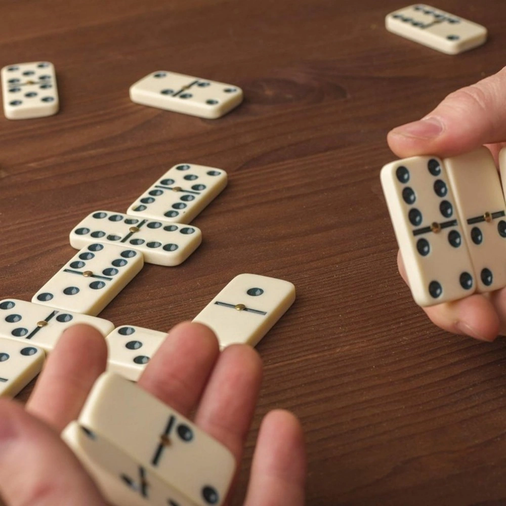 Professional Double Six Dominoes Set, 28 Pieces Wooden Box, Educational Family Game view 3